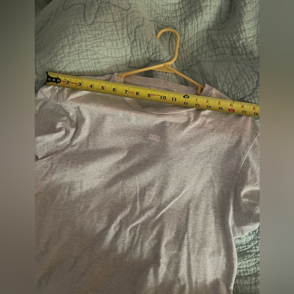 Kith Women’s Light Gray Tshirt - image 5